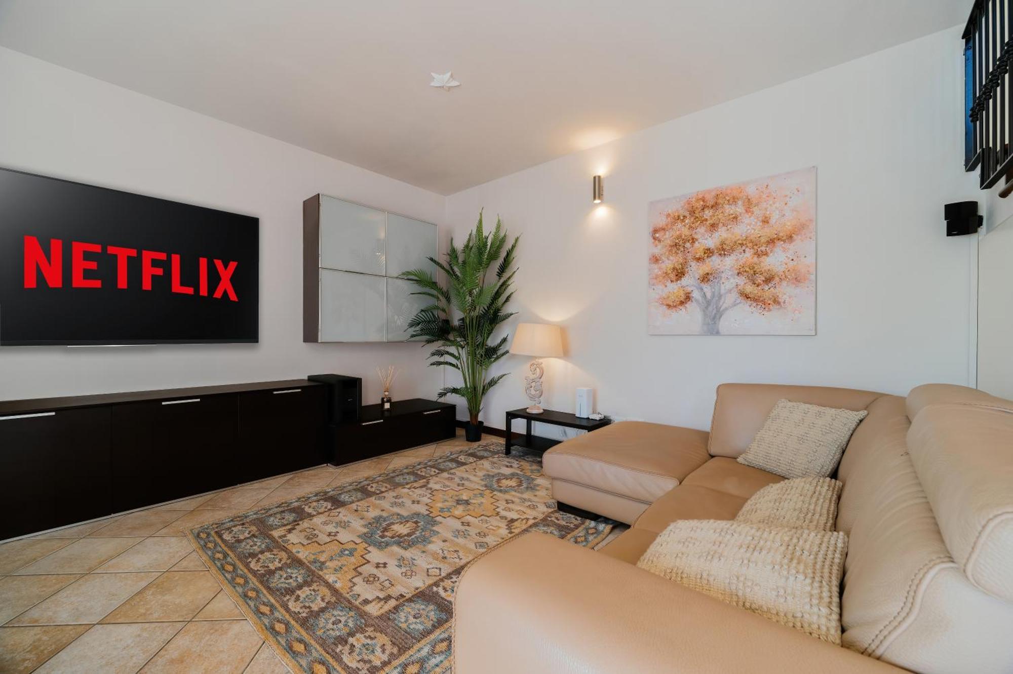 Casa Di Iaio - 90 M2 Apt With Free Wi-Fi, Netflix, Home Cinema & Parking 고리치아 외부 사진